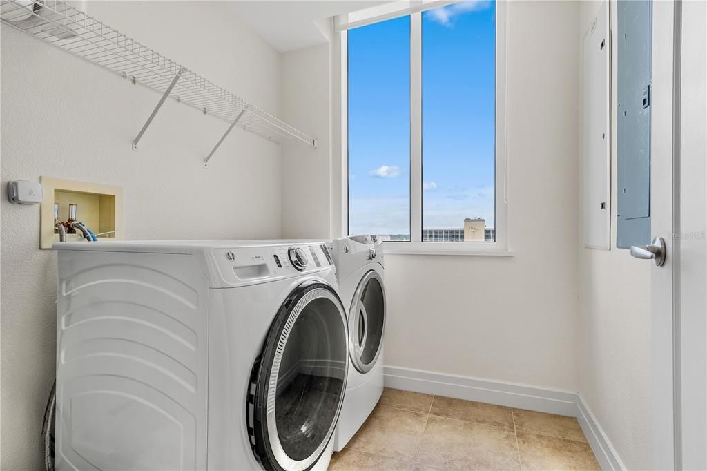 For Rent: $7,500 (3 beds, 2 baths, 2425 Square Feet)