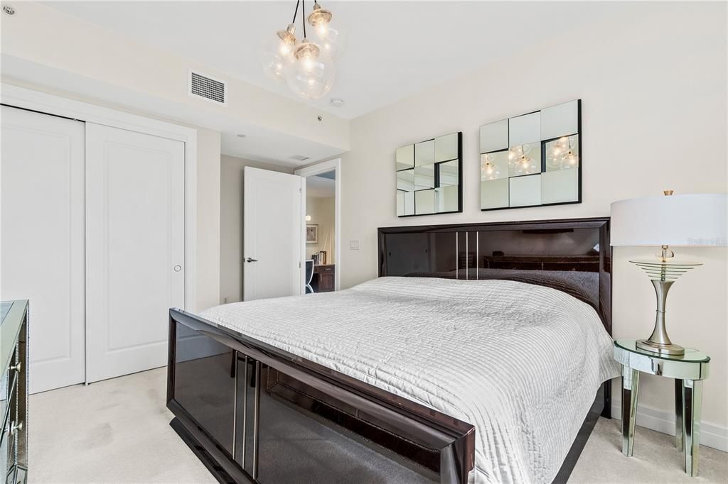 For Rent: $7,500 (3 beds, 2 baths, 2425 Square Feet)