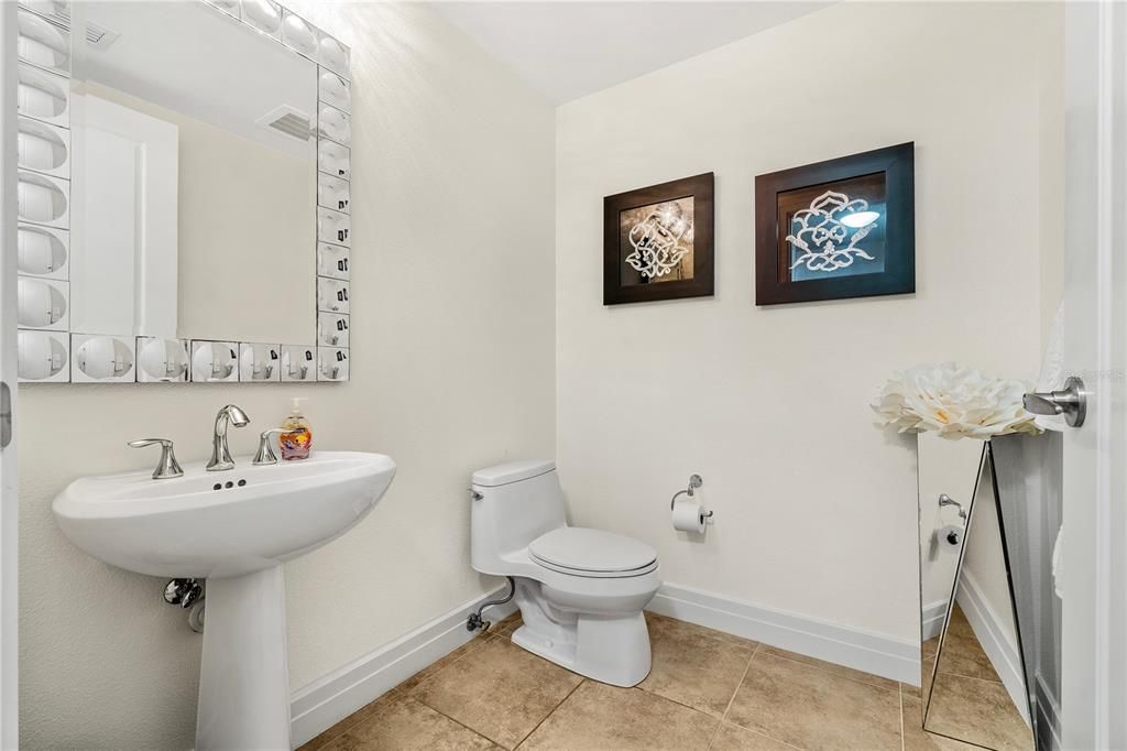 For Rent: $7,500 (3 beds, 2 baths, 2425 Square Feet)