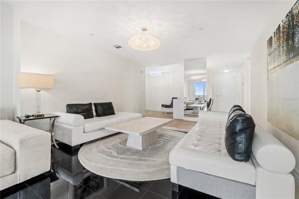 For Rent: $7,500 (3 beds, 2 baths, 2425 Square Feet)