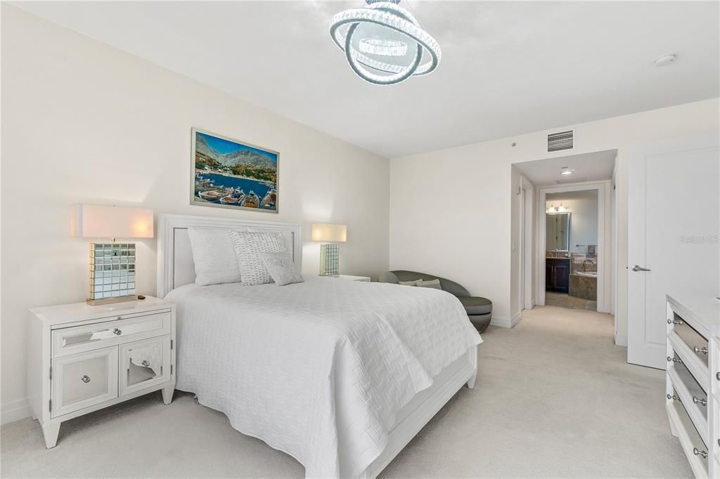 For Rent: $7,500 (3 beds, 2 baths, 2425 Square Feet)