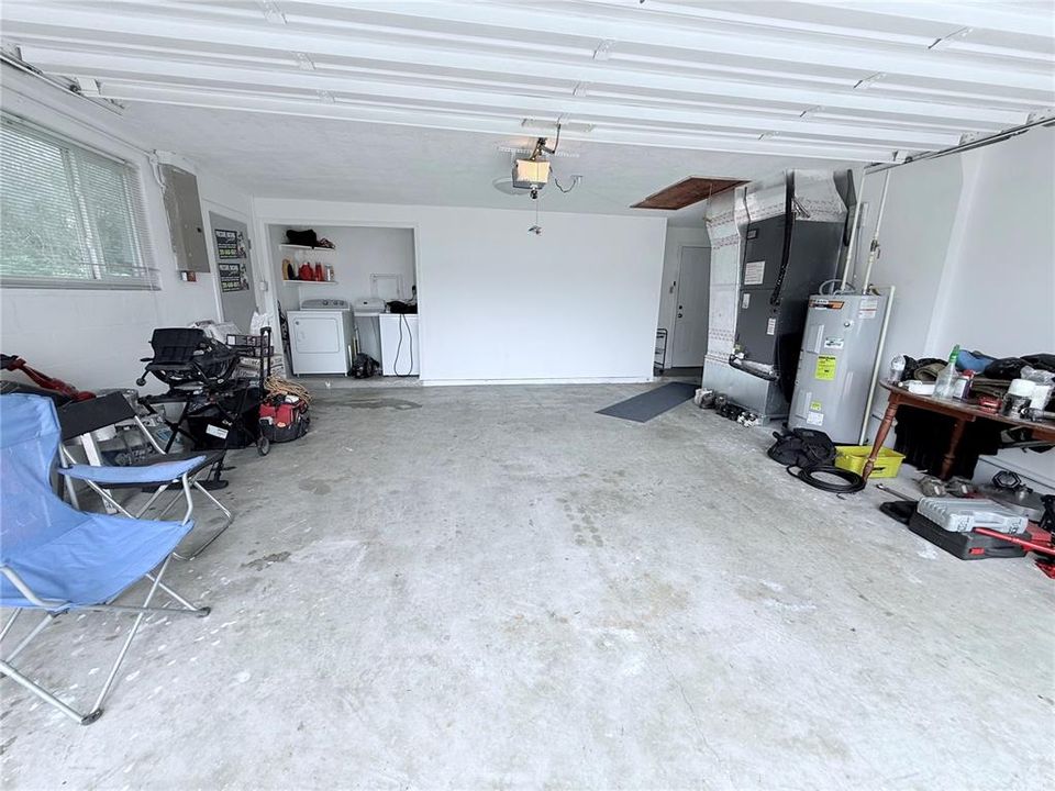 For Sale: $385,000 (3 beds, 2 baths, 1749 Square Feet)