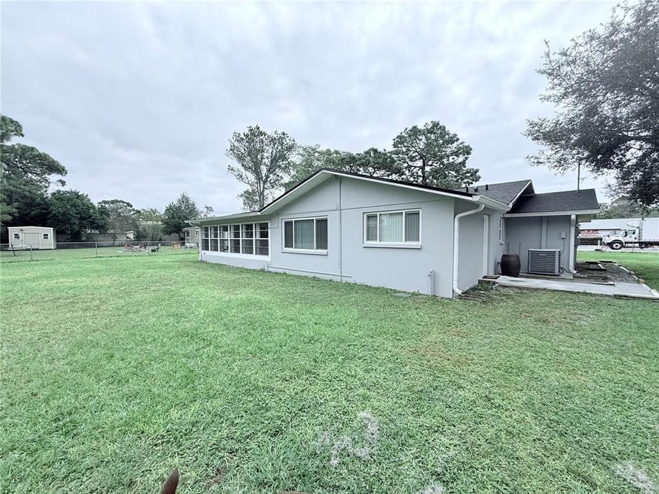 For Sale: $385,000 (3 beds, 2 baths, 1749 Square Feet)