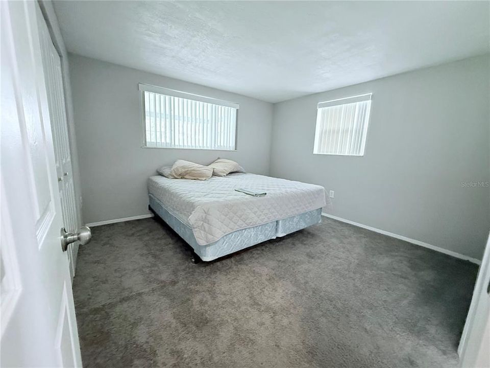 For Sale: $385,000 (3 beds, 2 baths, 1749 Square Feet)