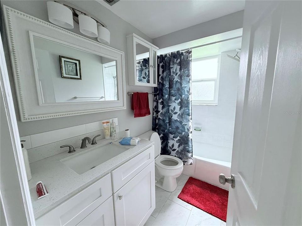 For Sale: $385,000 (3 beds, 2 baths, 1749 Square Feet)