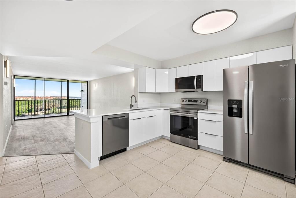 For Sale: $249,900 (2 beds, 2 baths, 960 Square Feet)