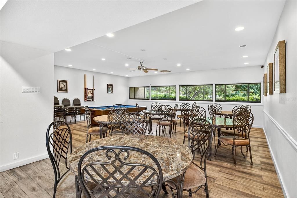 For Sale: $249,900 (2 beds, 2 baths, 960 Square Feet)