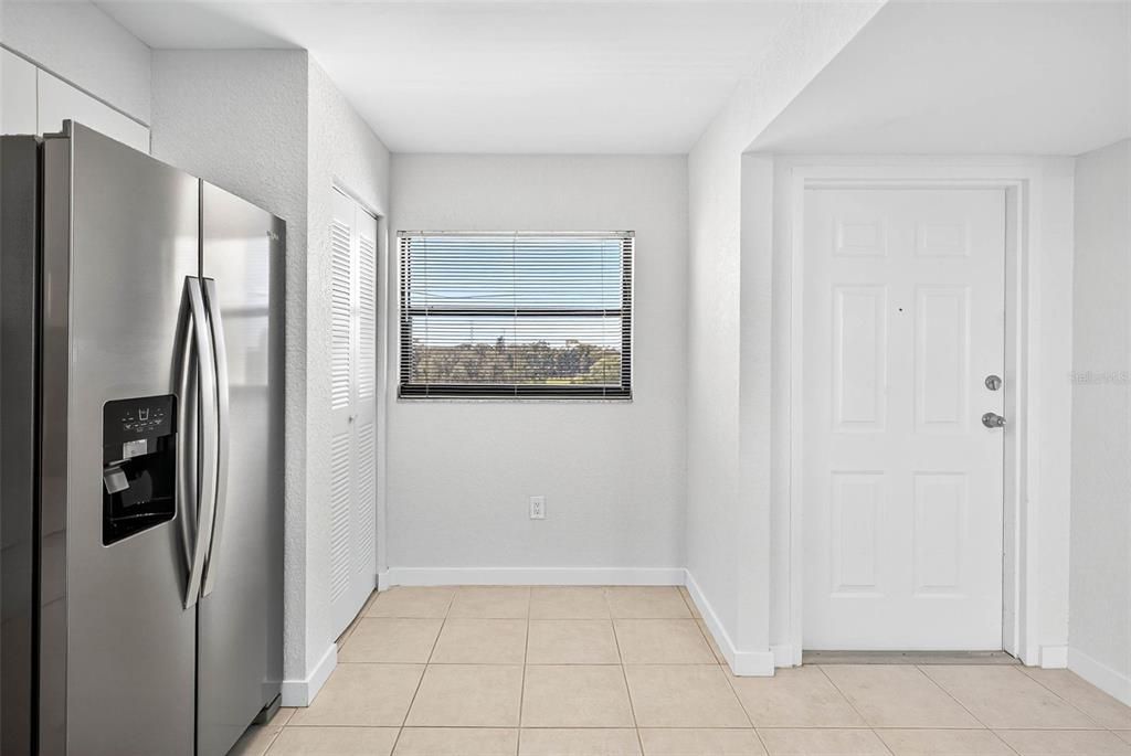 For Sale: $249,900 (2 beds, 2 baths, 960 Square Feet)