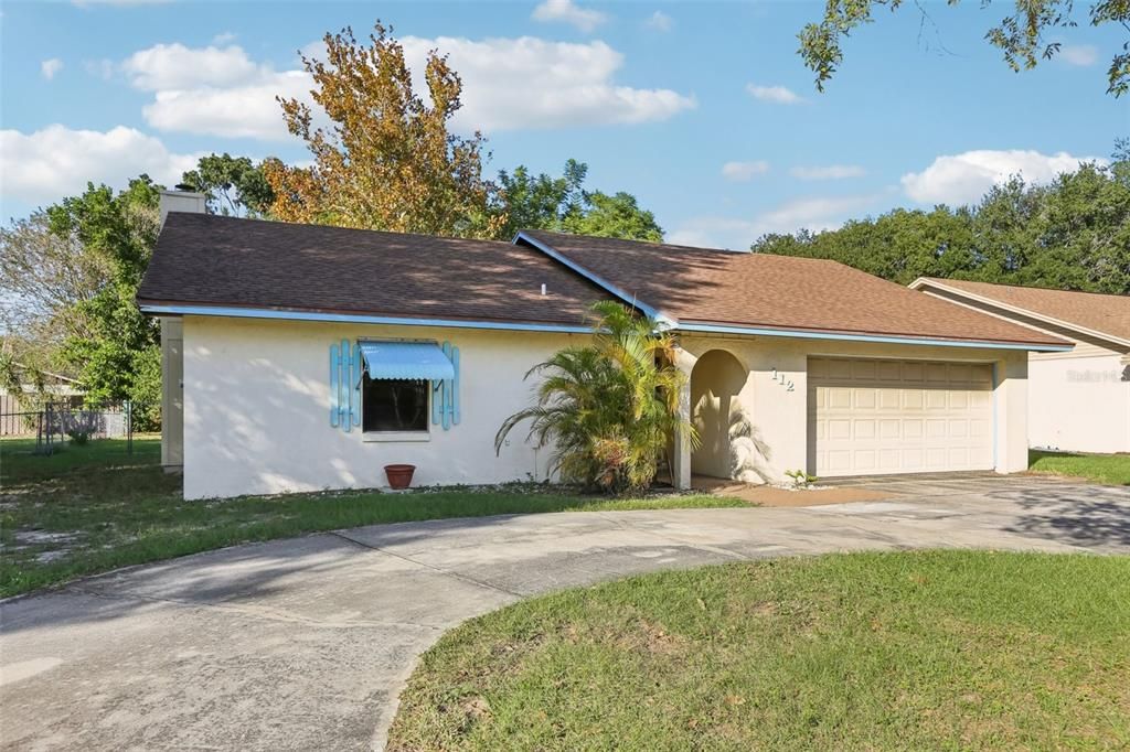 Active With Contract: $239,900 (3 beds, 2 baths, 1374 Square Feet)