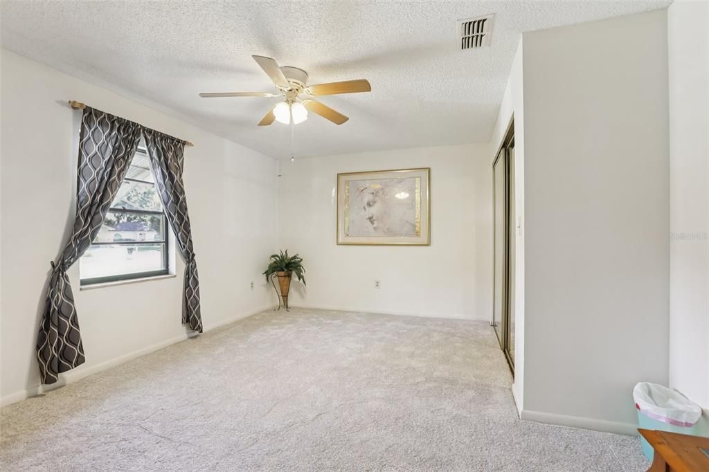 Active With Contract: $239,900 (3 beds, 2 baths, 1374 Square Feet)