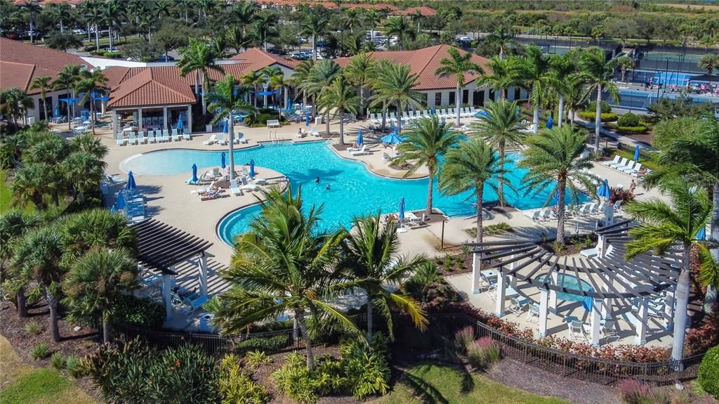 For Sale: $379,000 (2 beds, 2 baths, 1379 Square Feet)