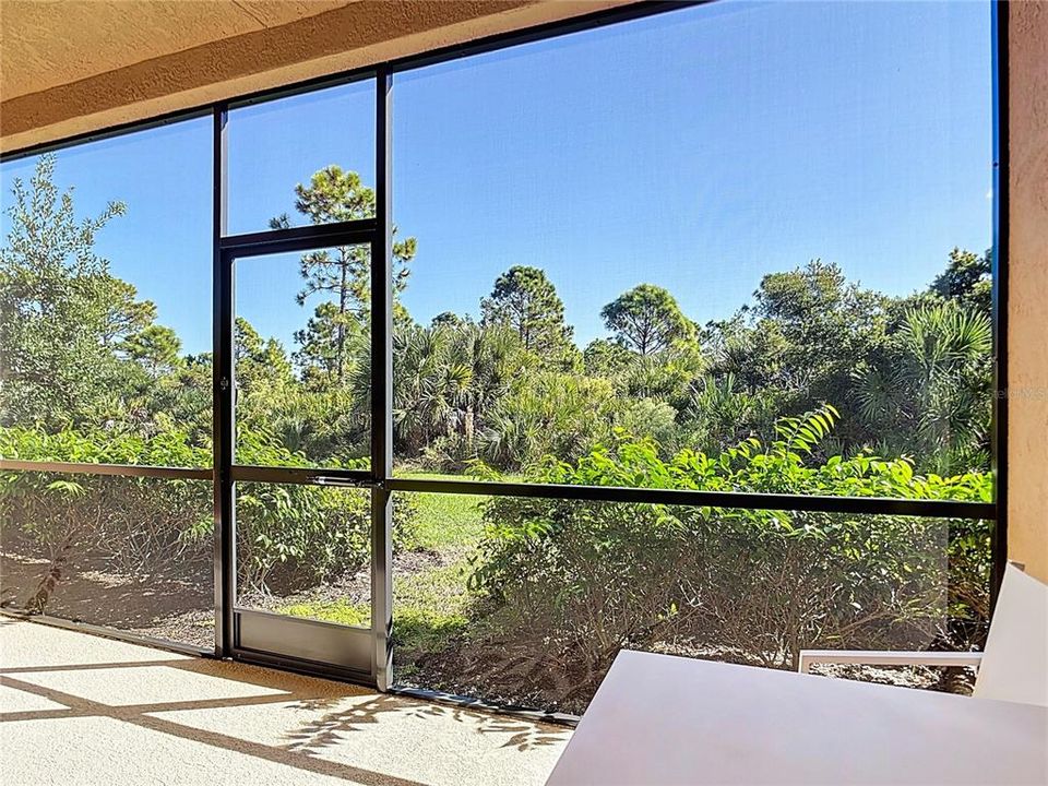 For Sale: $379,000 (2 beds, 2 baths, 1379 Square Feet)