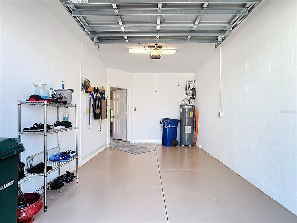 For Sale: $379,000 (2 beds, 2 baths, 1379 Square Feet)