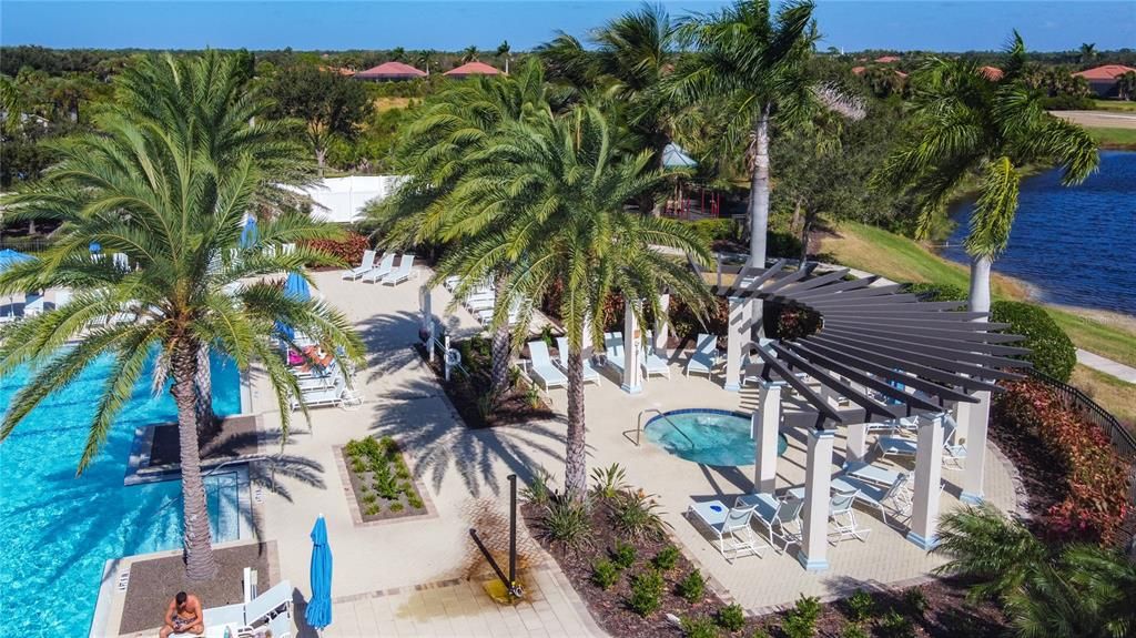 For Sale: $379,000 (2 beds, 2 baths, 1379 Square Feet)