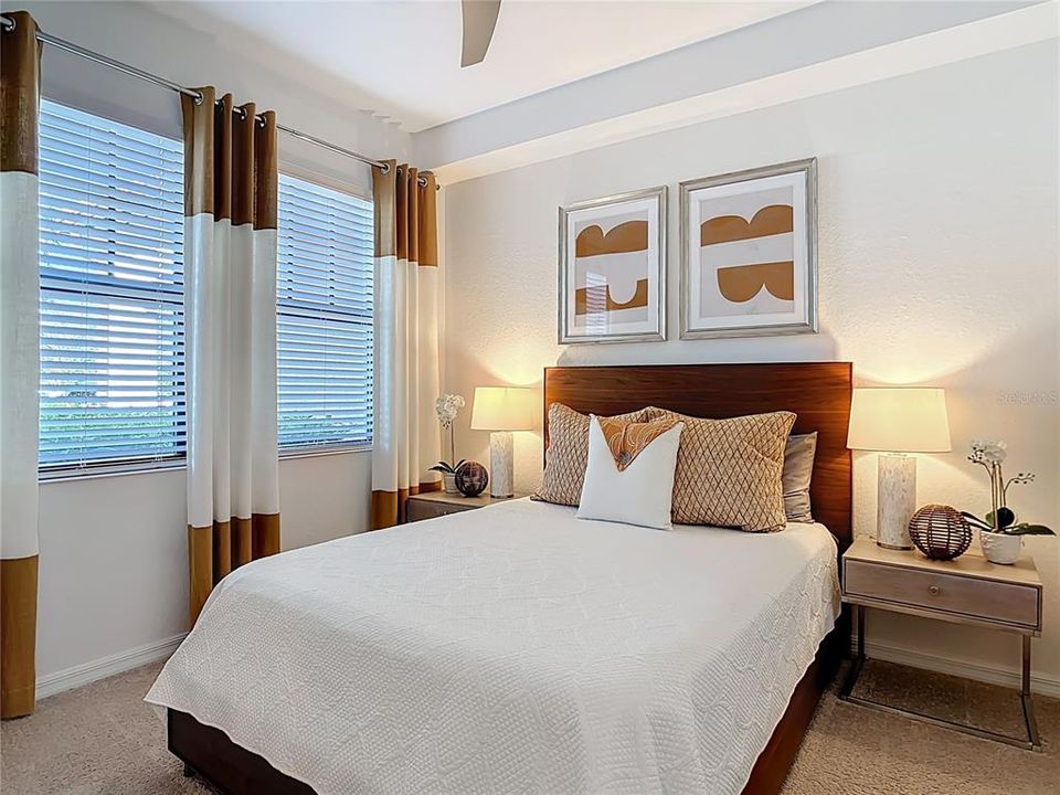 For Sale: $379,000 (2 beds, 2 baths, 1379 Square Feet)