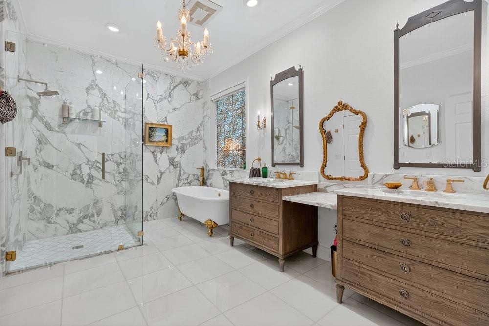 En Venta: $1,490,000 (4 camas, 3 baños, 3809 Pies cuadrados)