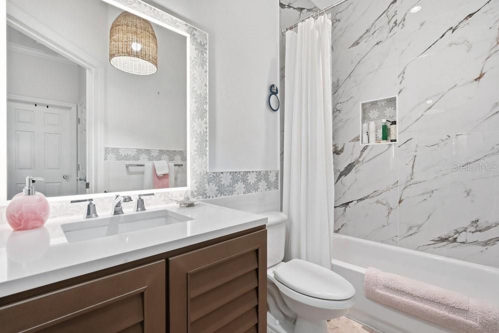 En Venta: $1,490,000 (4 camas, 3 baños, 3809 Pies cuadrados)