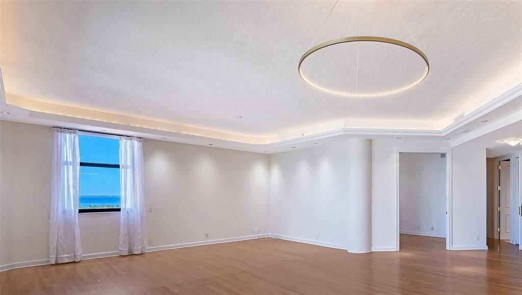 For Sale: $3,395,000 (3 beds, 4 baths, 3045 Square Feet)