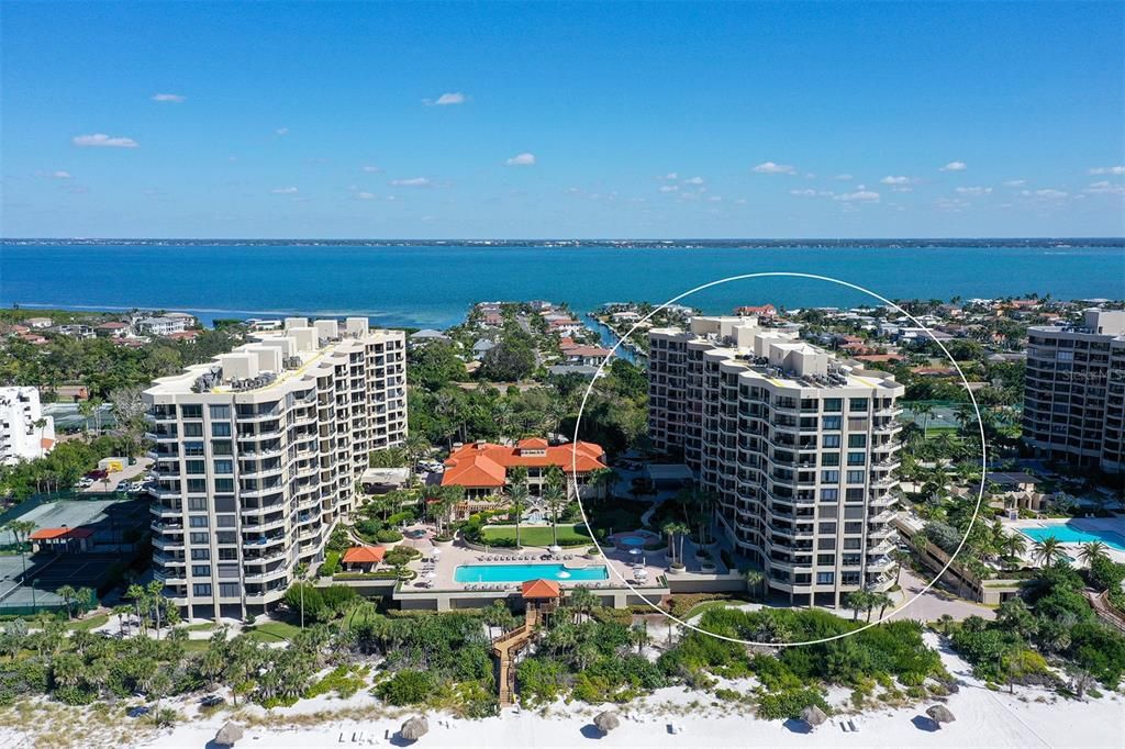 For Sale: $3,395,000 (3 beds, 4 baths, 3045 Square Feet)