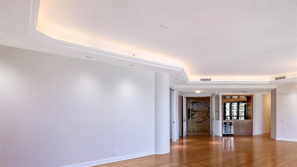 For Sale: $3,395,000 (3 beds, 4 baths, 3045 Square Feet)