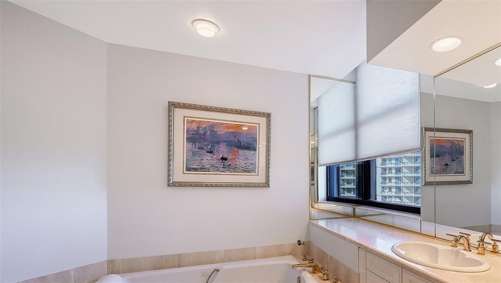 For Sale: $3,395,000 (3 beds, 4 baths, 3045 Square Feet)