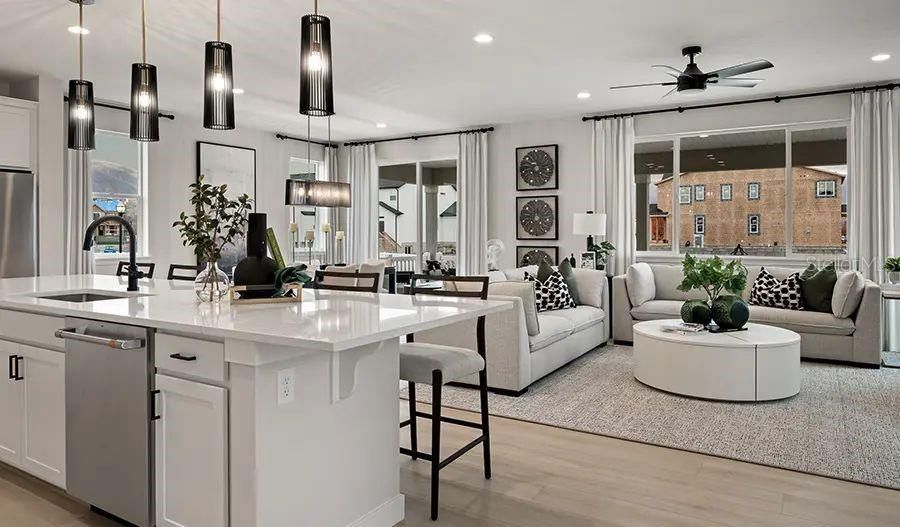 For Sale: $409,999 (3 beds, 2 baths, 2410 Square Feet)