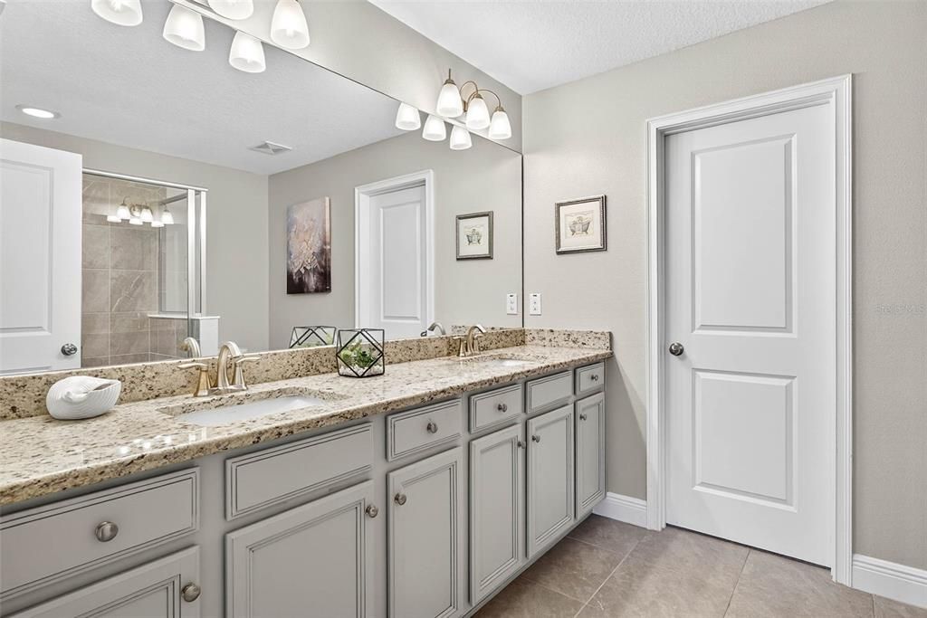 待售: $390,000 (3 贝兹, 2 浴室, 1667 平方英尺)