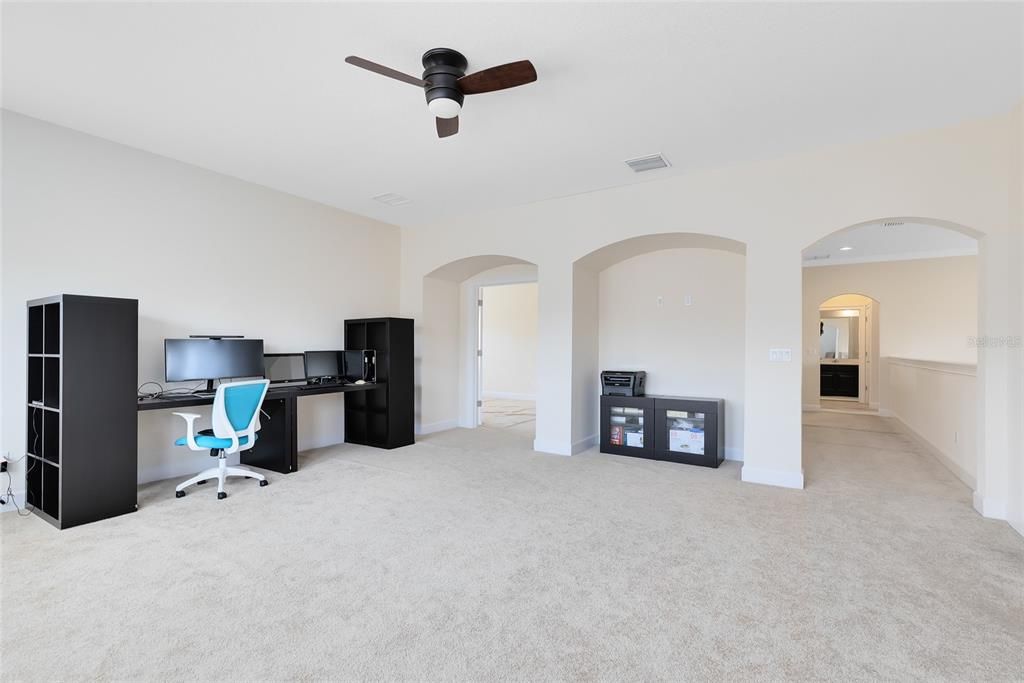 На продажу: $799,000 (4 спален, 3 ванн, 4010 Квадратных фут)