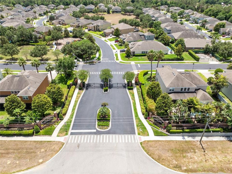 На продажу: $799,000 (4 спален, 3 ванн, 4010 Квадратных фут)