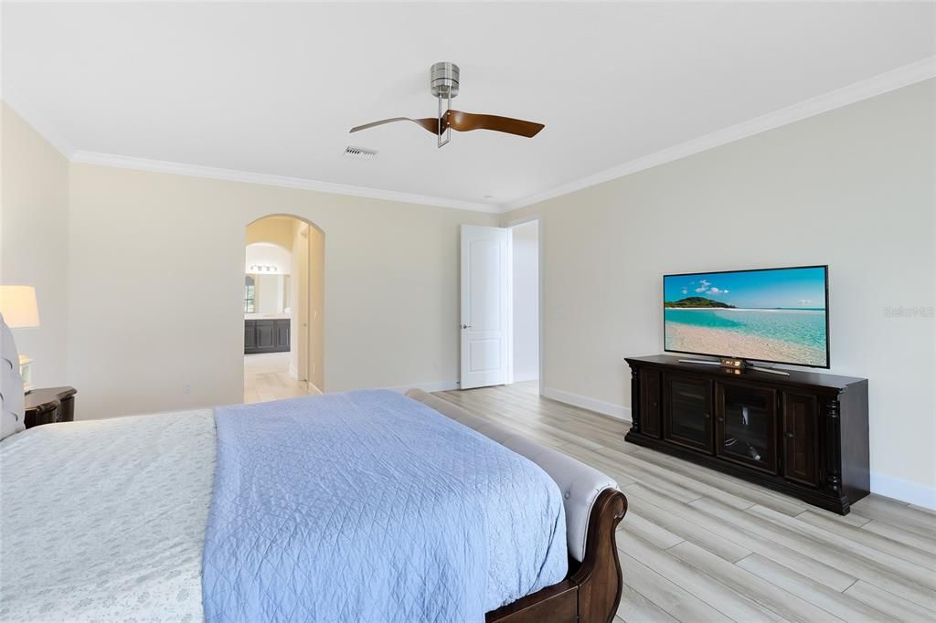 На продажу: $799,000 (4 спален, 3 ванн, 4010 Квадратных фут)