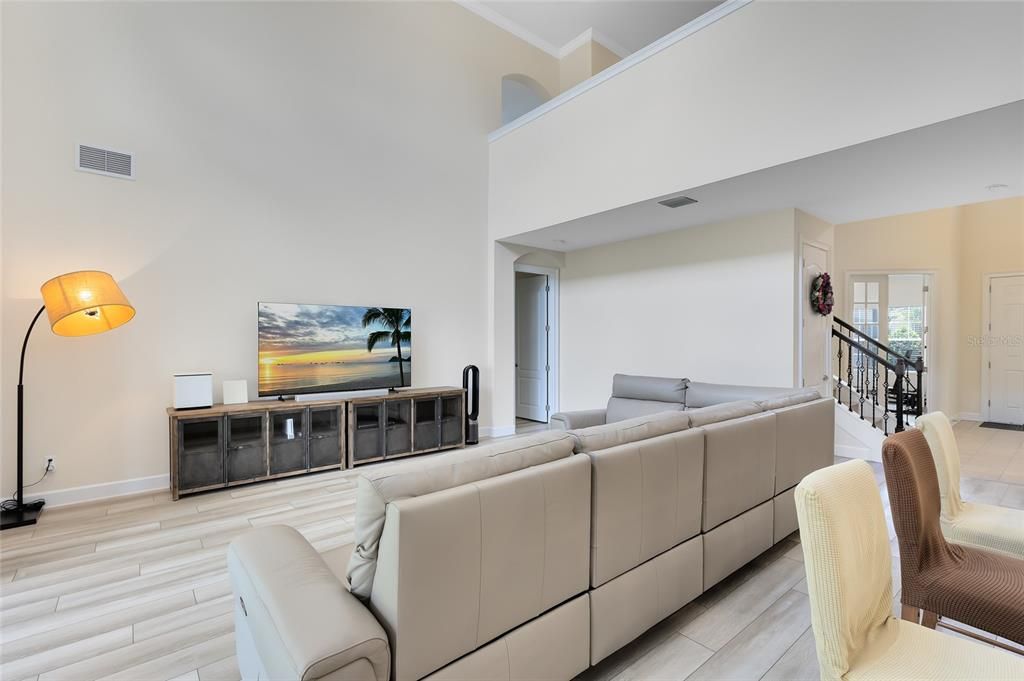 На продажу: $799,000 (4 спален, 3 ванн, 4010 Квадратных фут)