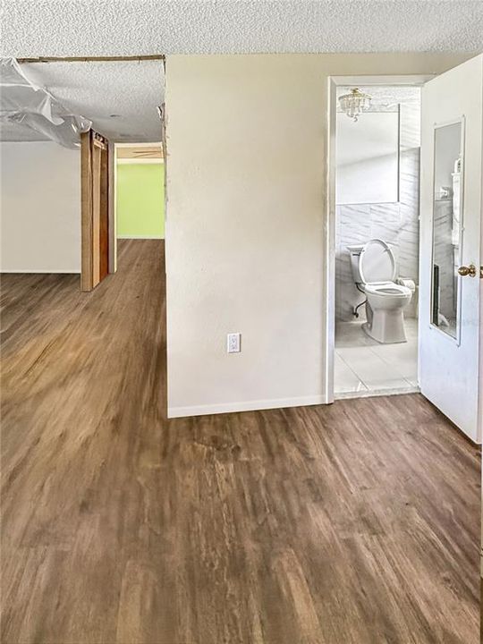 For Sale: $315,000 (3 beds, 2 baths, 1992 Square Feet)