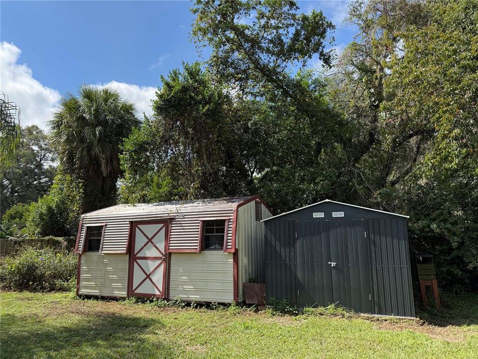 For Sale: $315,000 (3 beds, 2 baths, 1992 Square Feet)