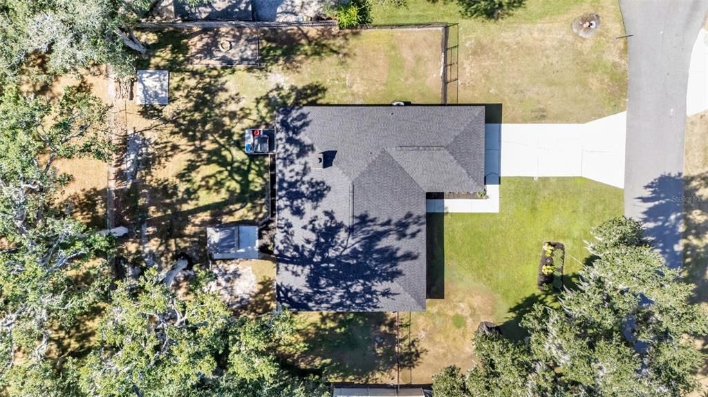 合同活跃: $385,000 (3 贝兹, 2 浴室, 1896 平方英尺)