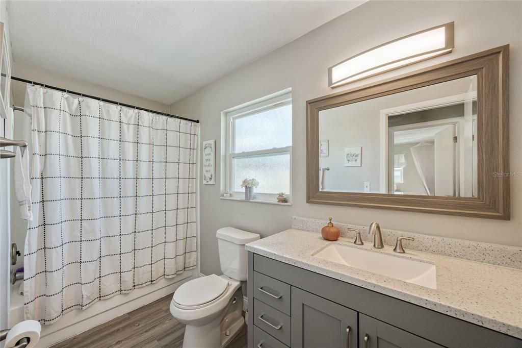 Active With Contract: $249,000 (2 beds, 2 baths, 1303 Square Feet)
