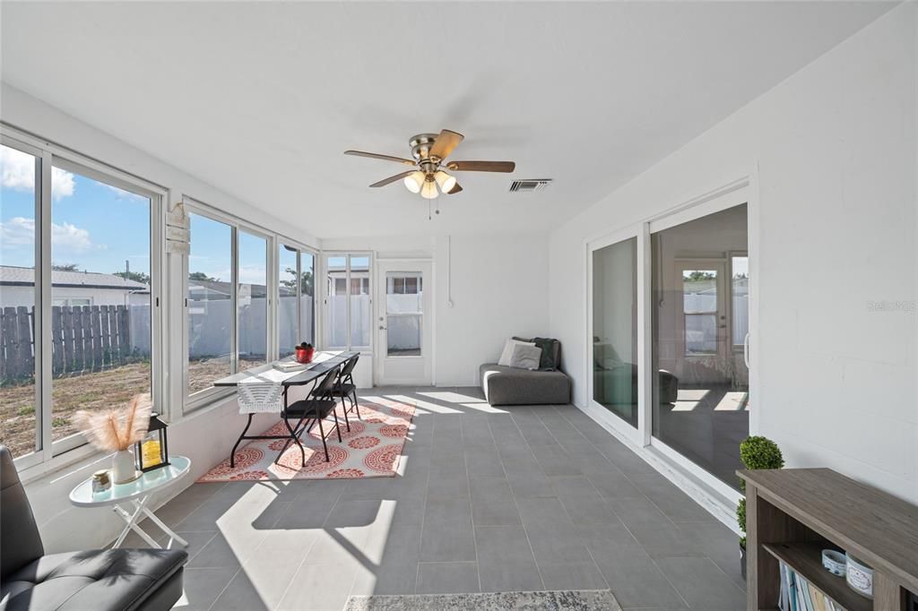 Active With Contract: $249,000 (2 beds, 2 baths, 1303 Square Feet)