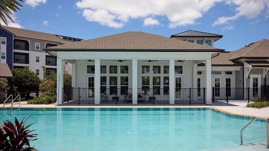 出租: $1,676 (1 贝兹, 1 浴室, 756 平方英尺)