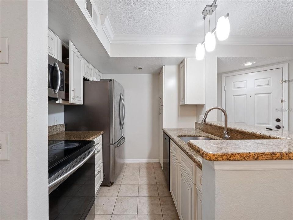 For Sale: $175,000 (3 beds, 2 baths, 1237 Square Feet)