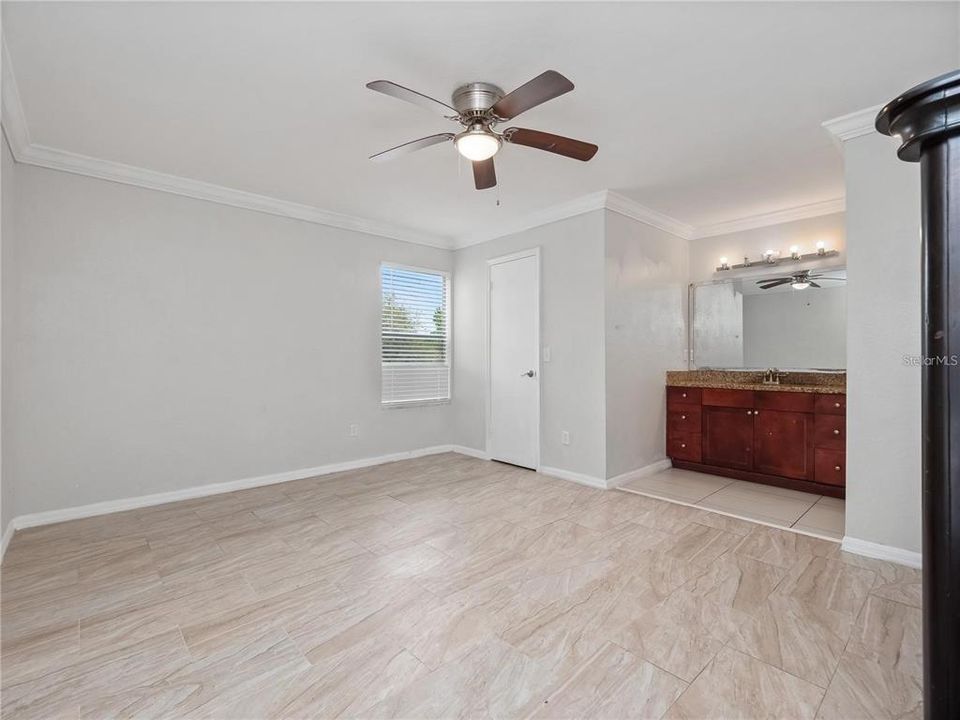 For Sale: $175,000 (3 beds, 2 baths, 1237 Square Feet)