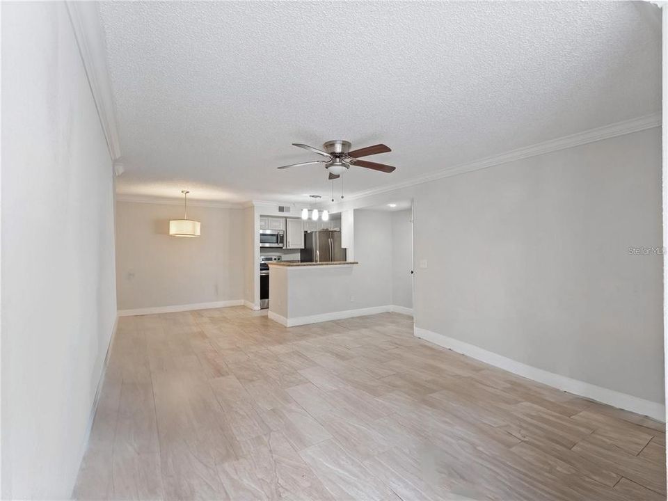 For Sale: $175,000 (3 beds, 2 baths, 1237 Square Feet)