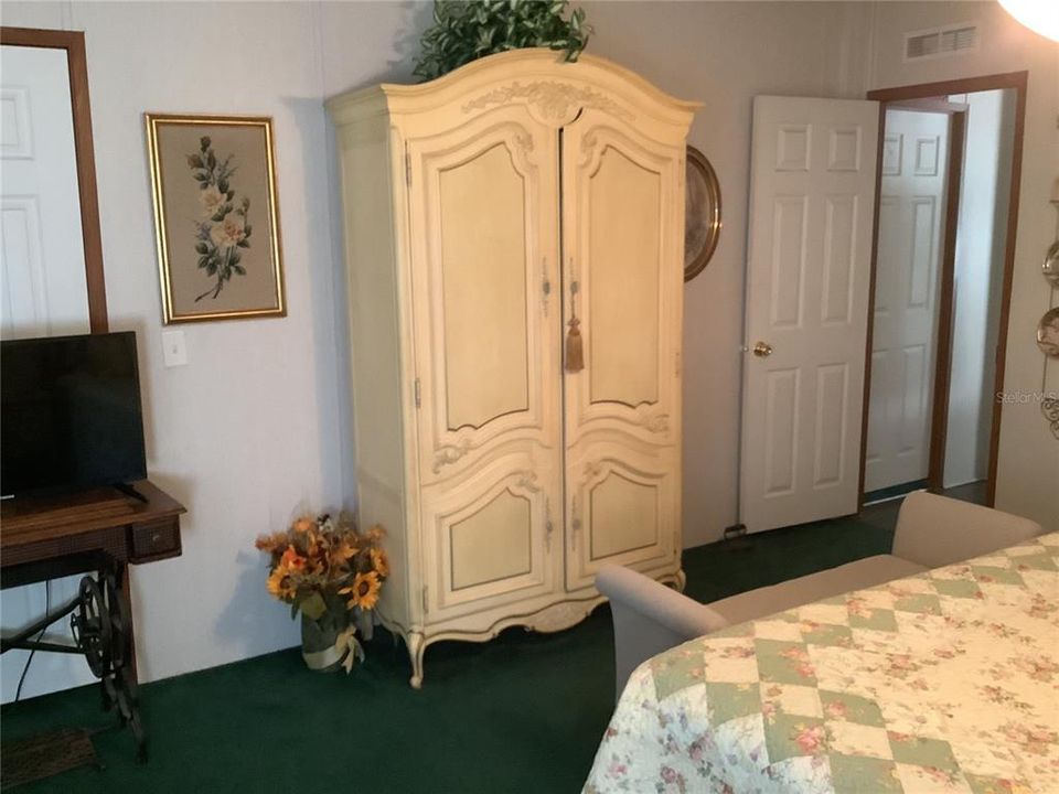 На продажу: $250,000 (3 спален, 2 ванн, 1998 Квадратных фут)