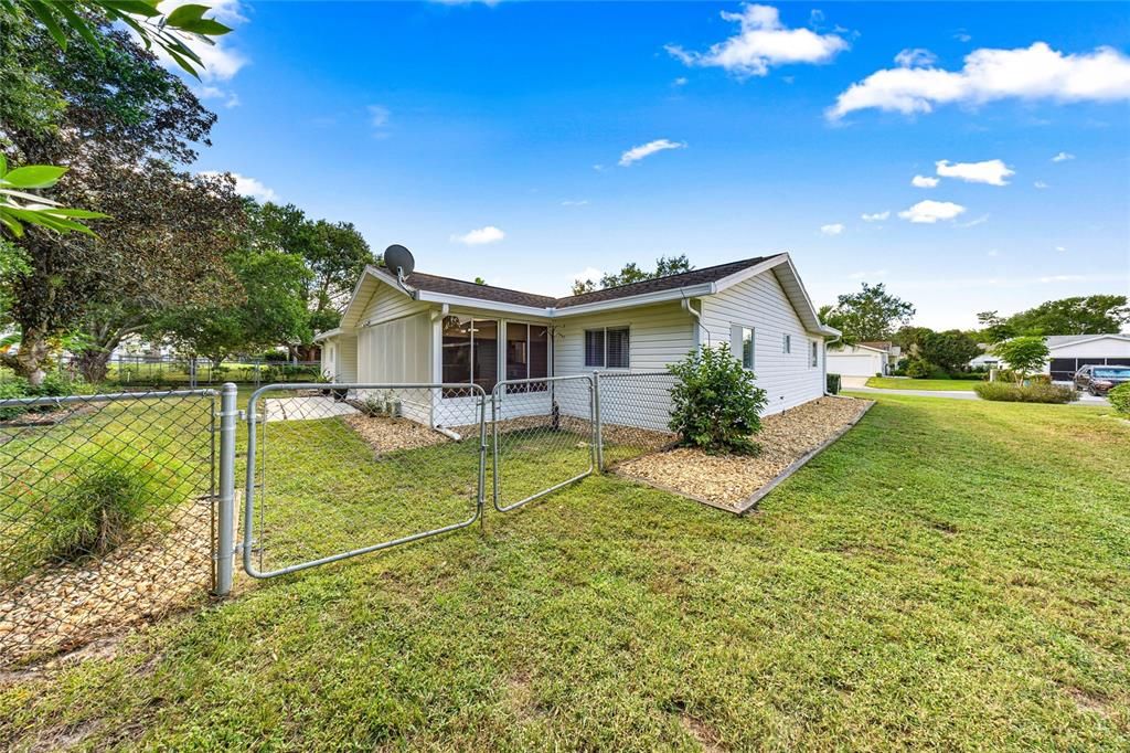 For Sale: $265,000 (3 beds, 2 baths, 1450 Square Feet)