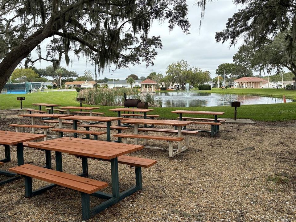 For Sale: $265,000 (3 beds, 2 baths, 1450 Square Feet)