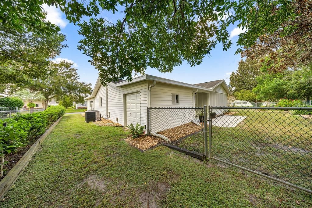 For Sale: $265,000 (3 beds, 2 baths, 1450 Square Feet)