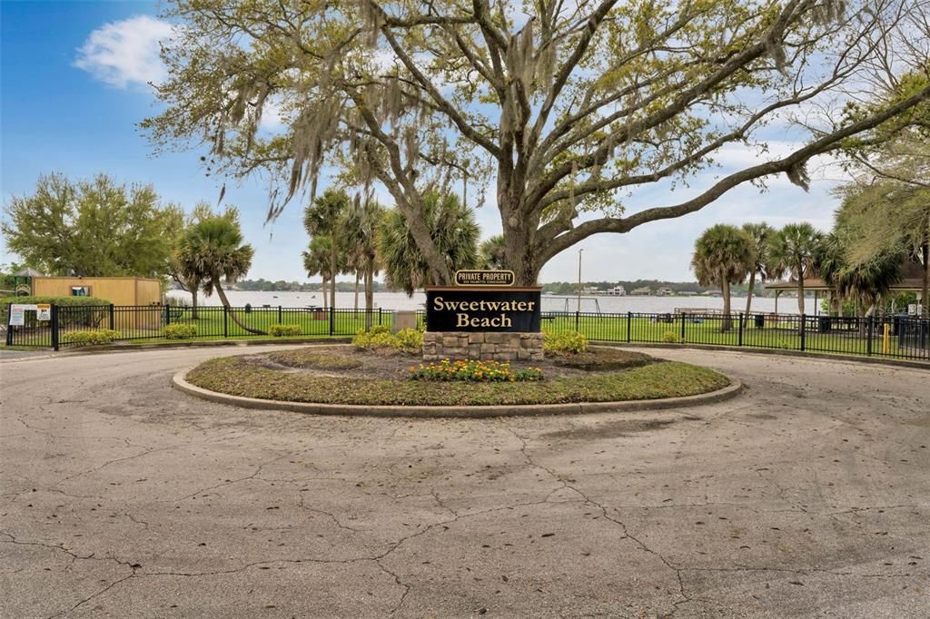 待售: $649,000 (4 贝兹, 3 浴室, 2886 平方英尺)