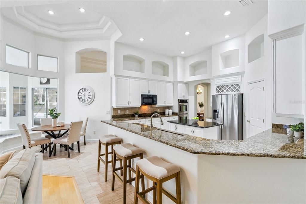 待售: $649,000 (4 贝兹, 3 浴室, 2886 平方英尺)