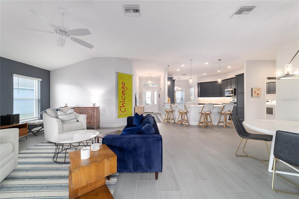 На продажу: $728,900 (3 спален, 2 ванн, 1956 Квадратных фут)