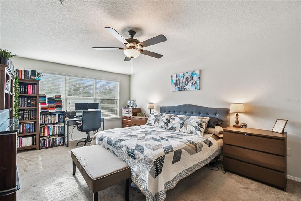 Active With Contract: $275,000 (2 beds, 2 baths, 1443 Square Feet)