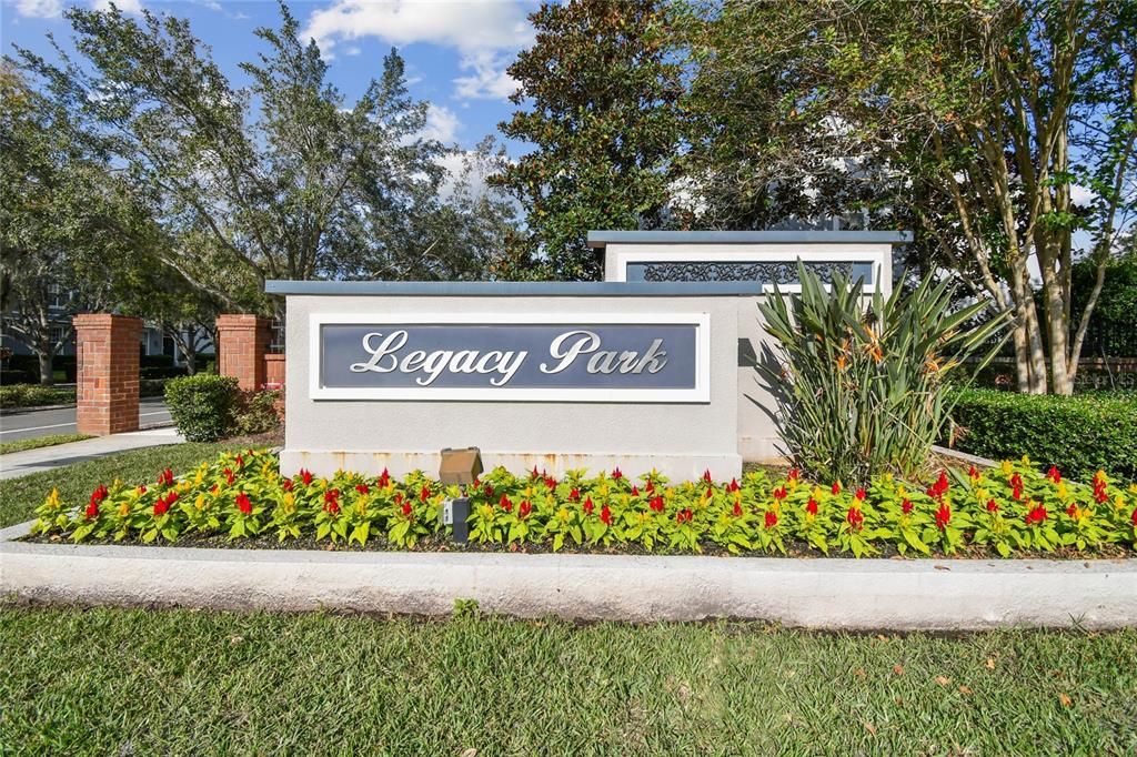 Active With Contract: $275,000 (2 beds, 2 baths, 1443 Square Feet)