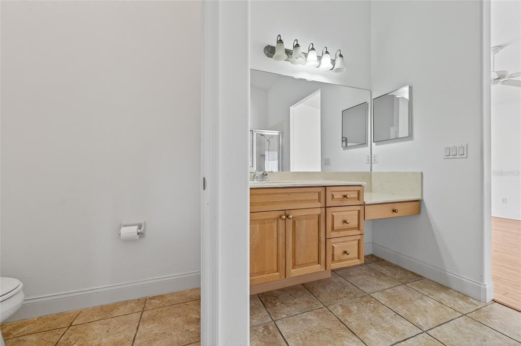 For Sale: $429,900 (3 beds, 3 baths, 1942 Square Feet)